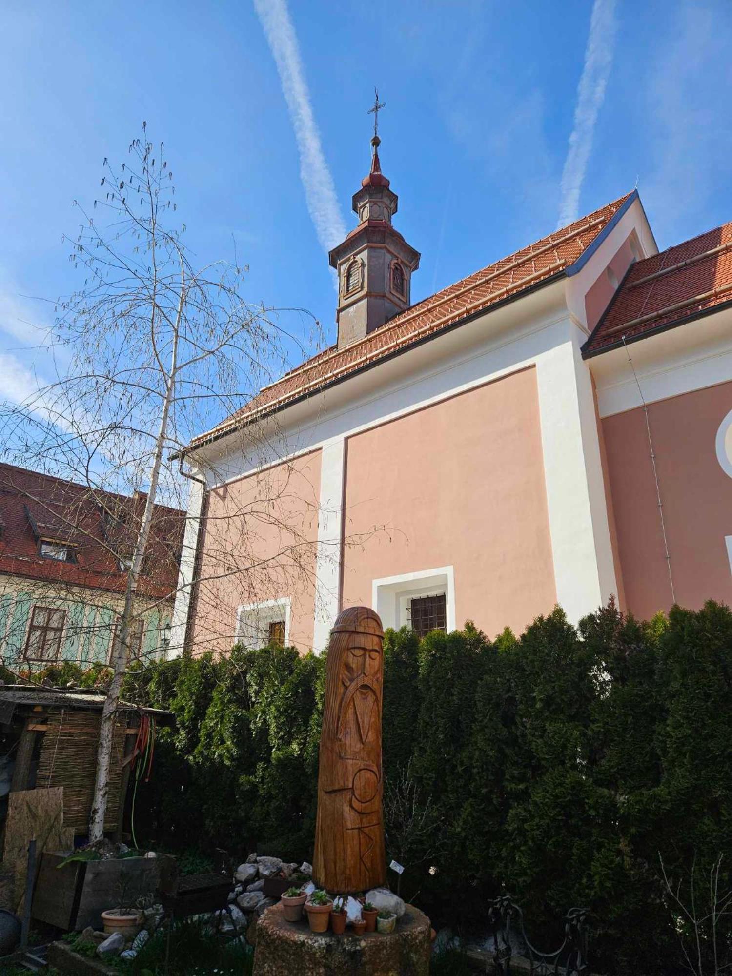 Apartment Slavija Шкофья-Лока Экстерьер фото